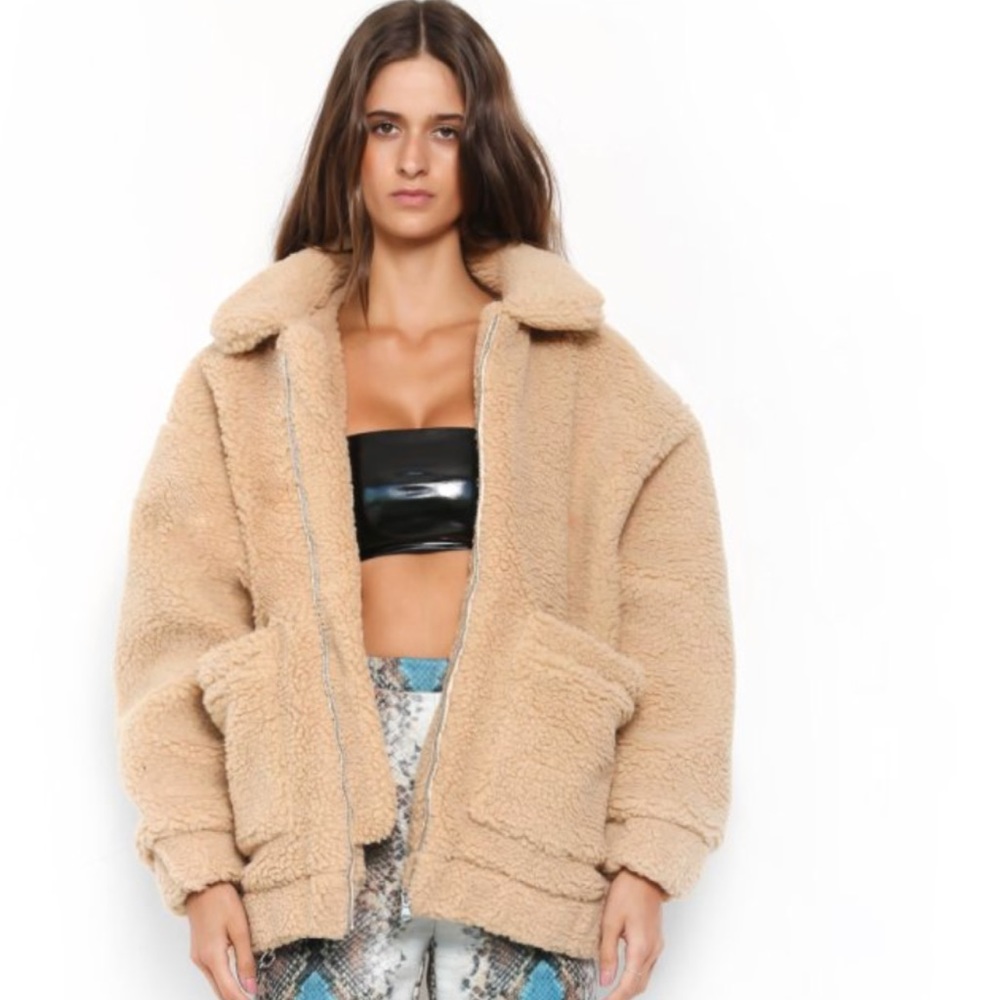 I am gia coat
